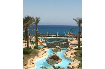 Chalet - 2 Bedrooms - 2 Bathrooms for sale in Lasirena Resort - Al Ain Al Sokhna - Suez
