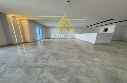 Apartment - 3 Bedrooms - 2 Bathrooms for sale in Silvia Compound - 5th Settlement Compounds - The 5th Settlement - New Cairo City - Cairo