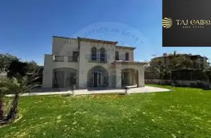 Villa - 5 Bedrooms - 4 Bathrooms for rent in Uptown Cairo Road - Al Abageyah - El Khalifa - Cairo
