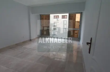 Office Space - Studio - 1 Bathroom for rent in Ahmed Orabi St. - Mohandessin - Giza
