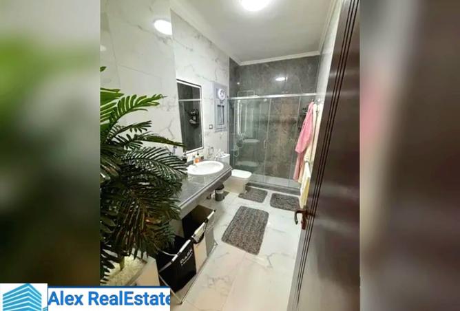 8307921 - Property Image 2