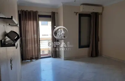 شقة - 2 غرف نوم - 2 حمامات للايجار في 6 ويست - بيفرلي هيلز - كمبوندات الشيخ زايد - الشيخ زايد - الجيزة