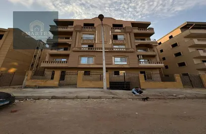 Apartment - 3 Bedrooms - 2 Bathrooms for sale in 1st Neighborhood - 8th Area - Shorouk City - Cairo