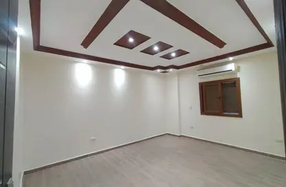 Apartment - 2 Bedrooms - 1 Bathroom for rent in South Lotus - El Lotus - New Cairo City - Cairo