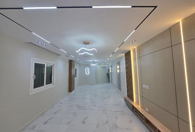 8025333 - Property Image 2