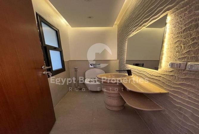 8177750 - Property Image 3