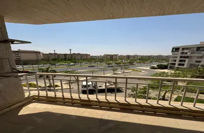 شقة - 4 غرف نوم - 3 حمامات للايجار في مدينتي - القاهرة