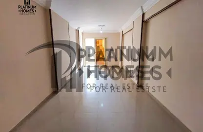 Apartment - 3 Bedrooms - 2 Bathrooms for sale in Khaled Ibn Alwaleed St. - Sidi Beshr - Hay Awal El Montazah - Alexandria