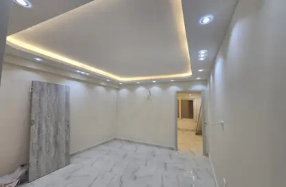 Office Space - Studio - 1 Bathroom for rent in Zahraa El Maadi - Hay El Maadi - Cairo