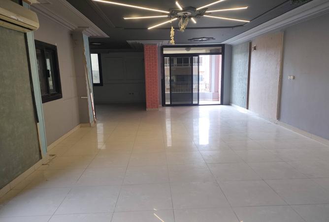 8064619 - Property Image 2