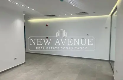 Office Space - Studio - 1 Bathroom for sale in Hyde Park Business District Mall - South Teseen St. - The 5th Settlement - New Cairo City - Cairo Office Space - Studio - 1 Bathroom for sale in Hyde Park Business District Mall - South Teseen St. - The 5th Settlement - New Cairo City - Cairo