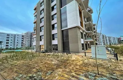 Apartment - 4 Bedrooms - 3 Bathrooms for sale in Palm Hills New Cairo - 5th Settlement Compounds - The 5th Settlement - New Cairo City - Cairo
