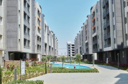 Apartment - 3 Bedrooms - 3 Bathrooms for sale in Rock Eden - Hadayek October - 6 October City - Giza