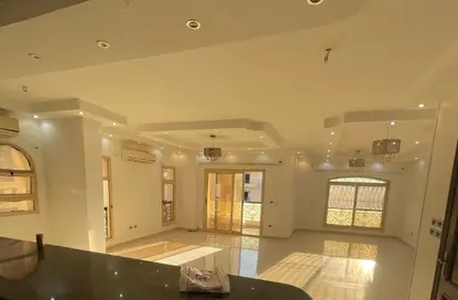 Apartment - 3 Bedrooms - 2 Bathrooms for rent in Area B - Ganoob El Acadimia - New Cairo City - Cairo