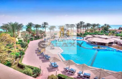 Chalet - 3 Bedrooms - 4 Bathrooms for sale in Palmera Beach - Al Ain Al Sokhna - Suez
