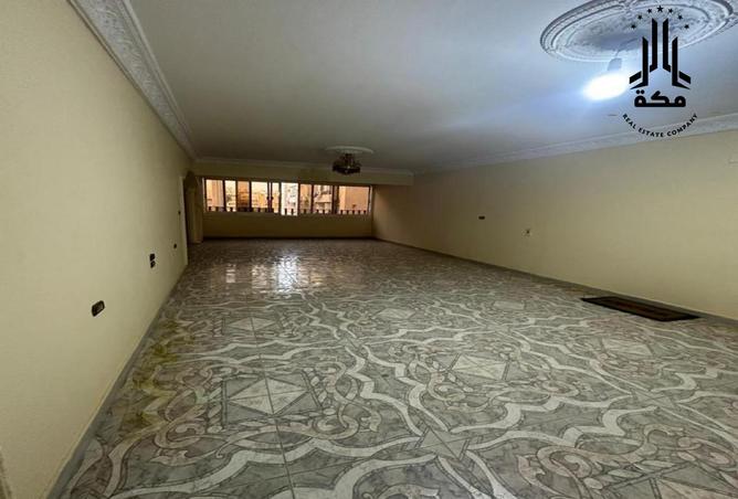 8225452 - Property Image 2