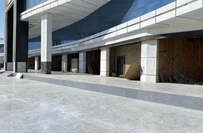 محل تجاري - استوديو - 2 حمامات للايجار في شارع مجمع البنوك - شارع التسعين الجنوبي - التجمع الخامس - مدينة القاهرة الجديدة - القاهرة