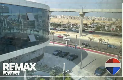 عيادة - استوديو - 1 حمام للايجار في سنترادا هاب - محور 26 يوليو - مدينة 6 أكتوبر - الجيزة