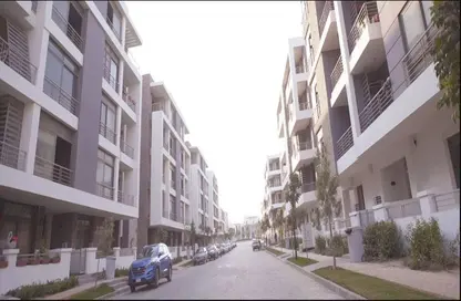 Apartment - 3 Bedrooms - 3 Bathrooms for sale in Tag Sultan - Ring Road - Cairo