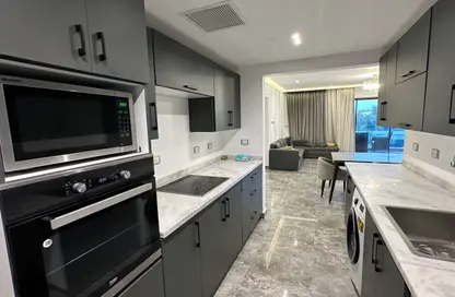 Apartment - 2 Bedrooms - 2 Bathrooms for sale in Lake View Residence - 5th Settlement Compounds - The 5th Settlement - New Cairo City - Cairo