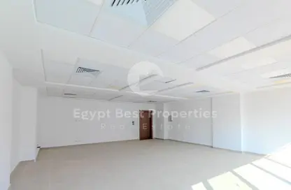 Office Space - Studio - 2 Bathrooms for sale in One Ninety Mall - South Teseen St. - The 5th Settlement - New Cairo City - Cairo