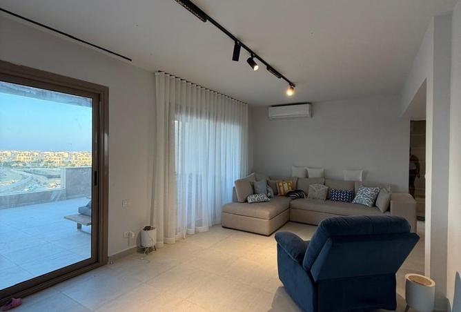 8049141 - Property Image 3