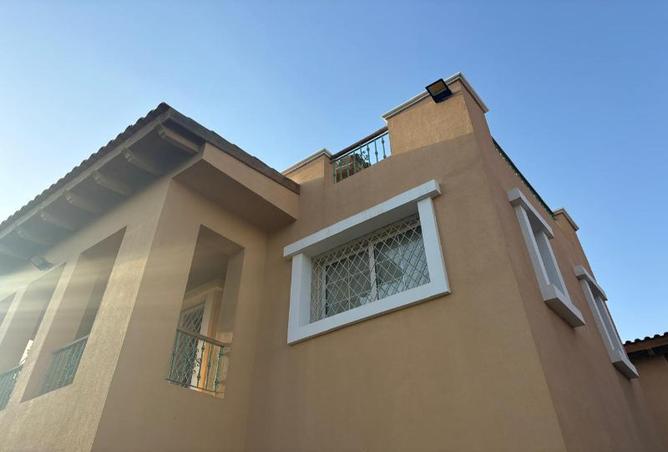 8325383 - Property Image 3