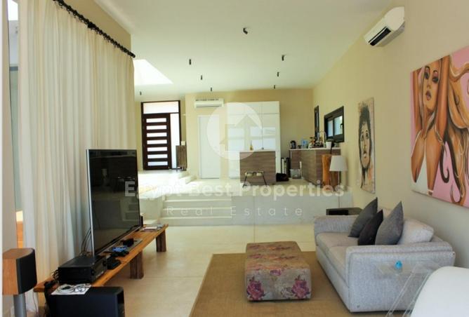 7976402 - Property Image 3