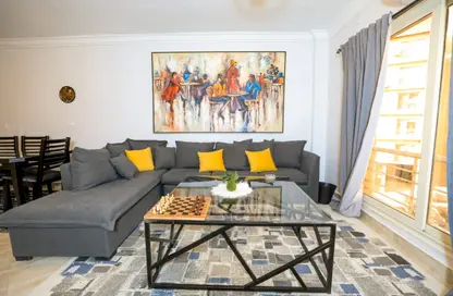 شقة - 3 غرف نوم - 2 حمامات للايجار في حى القرنفل - التجمع الخامس - مدينة القاهرة الجديدة - القاهرة