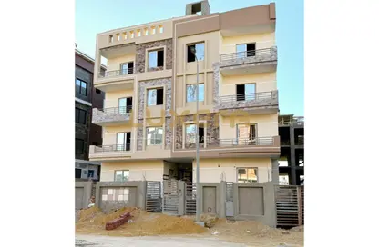 Apartment - 2 Bedrooms - 2 Bathrooms for sale in New Narges - New Cairo City - Cairo