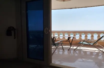 Apartment - 3 Bedrooms - 2 Bathrooms for rent in Cornish Al Nile St. - Hay Torah - Cairo