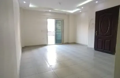 Apartment - 3 Bedrooms - 1 Bathroom for sale in Gate 4 - Mena - Hadayek El Ahram - Giza