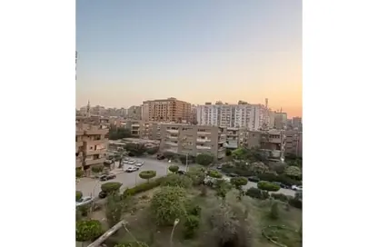 شقة - 3 غرف نوم - 1 حمام للبيع في شارع رياض شمس - المنطقة الثامنة - مدينة نصر - القاهرة