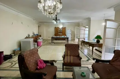 شقة - 2 غرف نوم - 1 حمام للايجار في الإبراهيمية - حي وسط - الاسكندرية