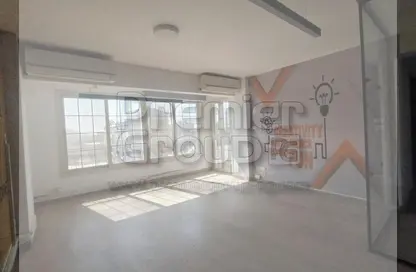 Apartment - 4 Bedrooms - 2 Bathrooms for rent in Street 217 - Degla - Hay El Maadi - Cairo