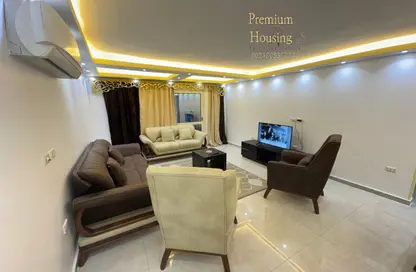 شقة - 3 غرف نوم - 3 حمامات للايجار في ميدان لبنان - المهندسين - الجيزة