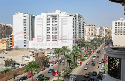 Apartment - 3 Bedrooms - 3 Bathrooms for sale in Victor Emanuel Al Thaleth St. - Smouha - Hay Sharq - Alexandria