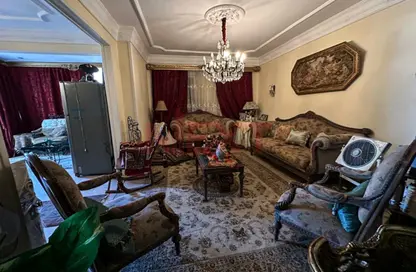 شقة - 2 غرف نوم - 2 حمامات للبيع في سابا باشا - حي شرق - الاسكندرية