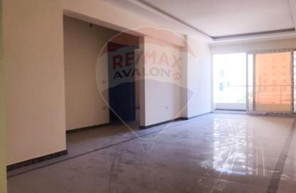 Apartment - 3 Bedrooms - 2 Bathrooms for rent in Fleming - Hay Sharq - Alexandria