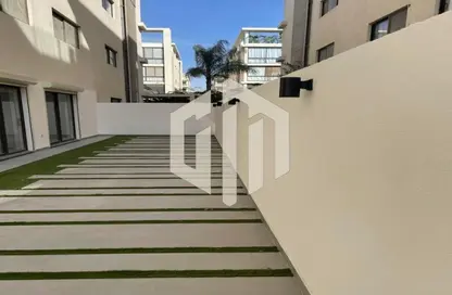 Apartment - 3 Bedrooms - 3 Bathrooms for sale in Lake View Residence - 5th Settlement Compounds - The 5th Settlement - New Cairo City - Cairo
