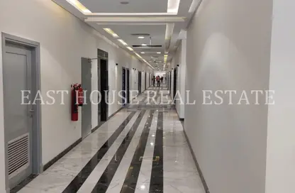 محل تجاري - استوديو - 1 حمام للايجار في شارع مجمع البنوك - شارع التسعين الجنوبي - التجمع الخامس - مدينة القاهرة الجديدة - القاهرة