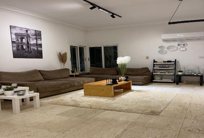 8040437 - Property Image 3