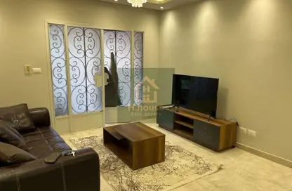 شقة - 2 غرف نوم - 1 حمام للايجار في شارع ام كلثوم - الرحاب المرحلة الثالثة - الرحاب - مدينة القاهرة الجديدة - القاهرة