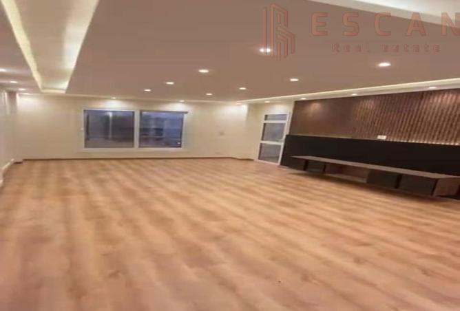 8171369 - Property Image 3