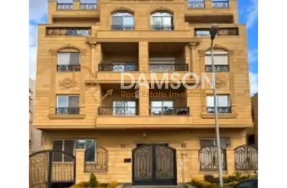 Apartment - 3 Bedrooms - 2 Bathrooms for sale in Area G - Ganoob El Acadimia - New Cairo City - Cairo