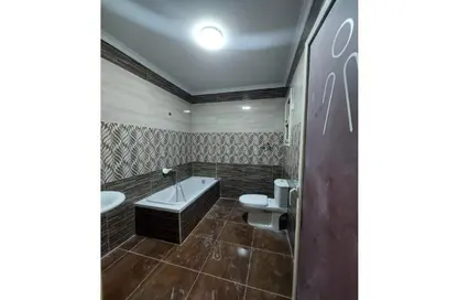 Apartment - 3 Bedrooms - 3 Bathrooms for rent in Thirteenth Sector - Zahraa El Maadi - Hay El Maadi - Cairo
