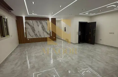 شقة - 3 غرف نوم - 1 حمام للايجار في المنطقة السياحية الأولى - المنطقة السياحية - الحي المتميز - مدينة 6 أكتوبر - الجيزة