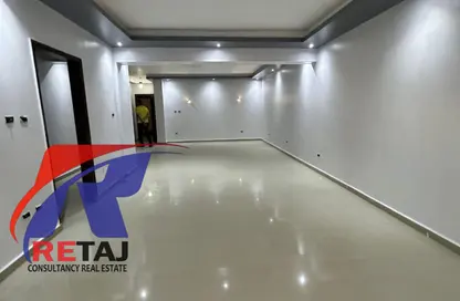 Apartment - 2 Bedrooms - 2 Bathrooms for sale in Mohamed Rahim St. - El Yasmeen 3 - El Yasmeen - New Cairo City - Cairo