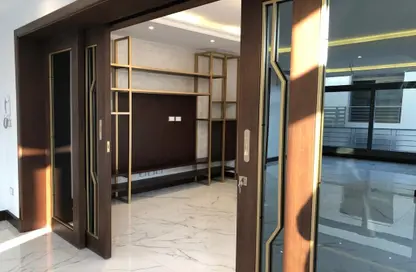 شقة - 3 غرف نوم - 2 حمامات للبيع في تاج سلطان - الطريق الدائري - القاهرة