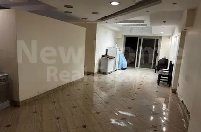Apartment - 3 Bedrooms - 3 Bathrooms for rent in Laurent - Hay Sharq - Alexandria